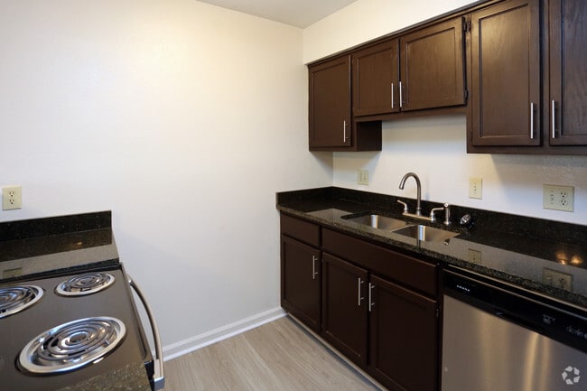 Photo - The Hedges Apartments