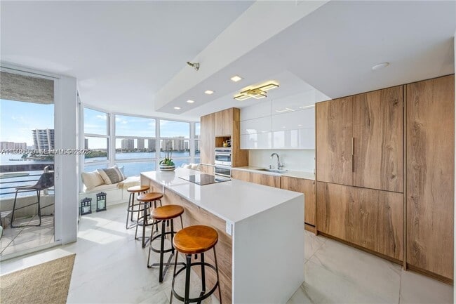 Photo - 3530 Mystic Pointe Dr Unit 715