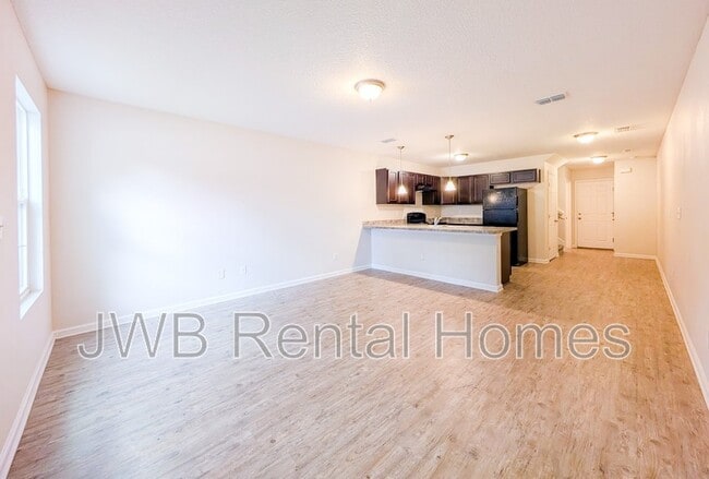 Photo - 8441 McGirts Village Ln