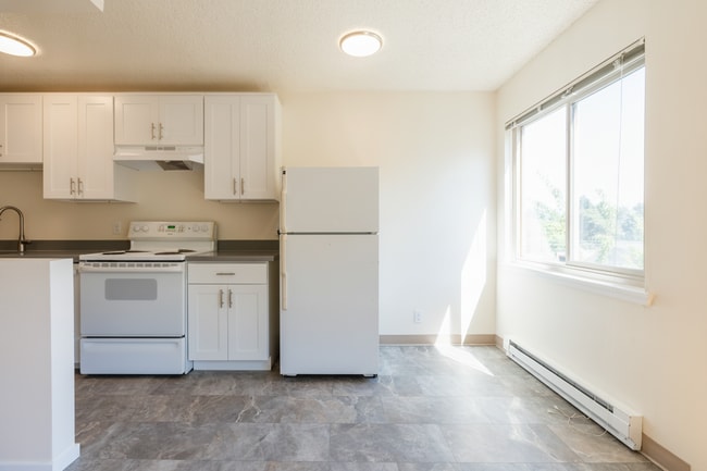 Photo - Lake Vista Apartments