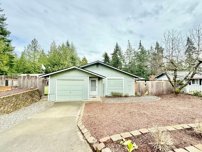 Building Photo - Awesome Manchester location!