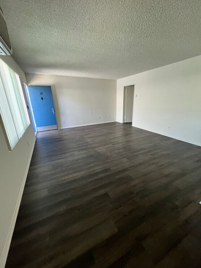 Photo - 10541 National Blvd Unit 18