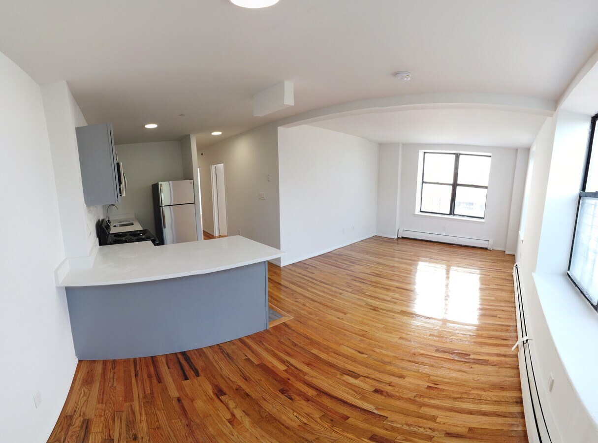 Photo - Lincoln Court