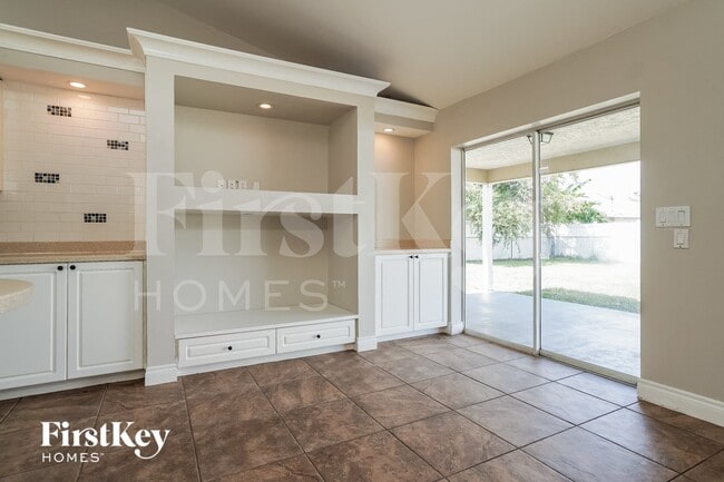 Photo - 807 SW 3rd Ave