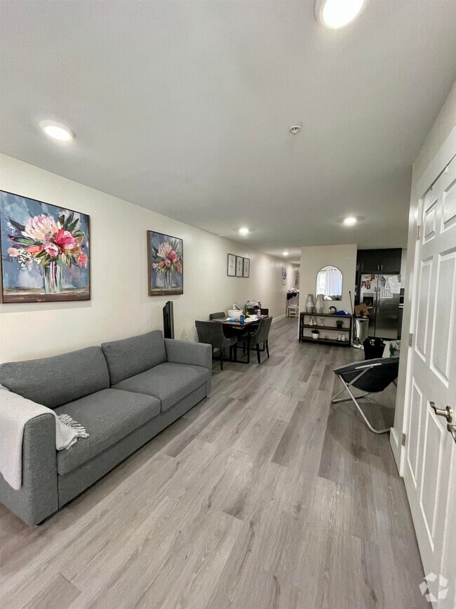 Building Photo - 574 56th St Unit 1 Rental