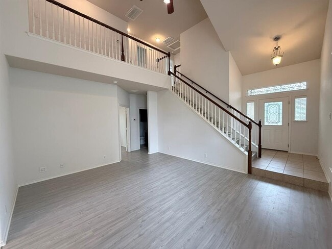 Building Photo - 8712 Wood Stork Dr