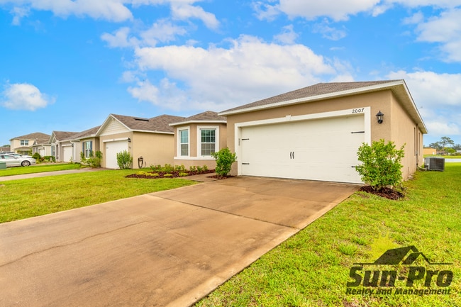 Photo - 2007 Glenbrooke Rd.