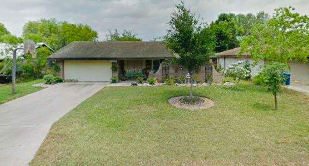 Photo - 407 E 10th St Casa
