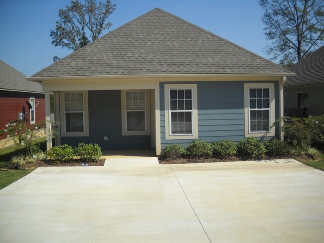 Building Photo - 1132 MS-9