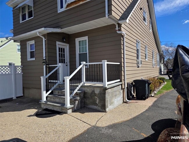 Photo - 14 Chestnut St