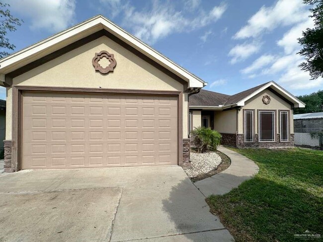 Photo - 16 Valencia Dr
