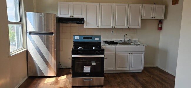 Photo - 31 ave 103rd St Casa