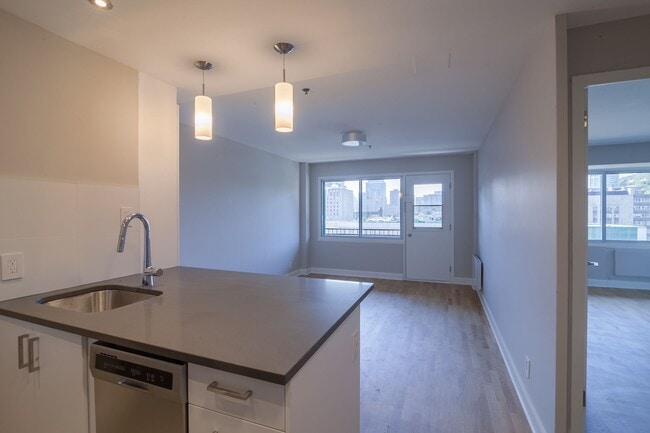 Photo - 3455 Rue Aylmer Unit 1002
