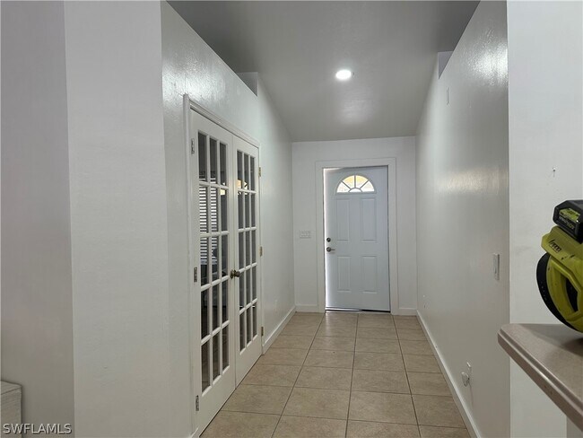 Photo - 2805 14th St W