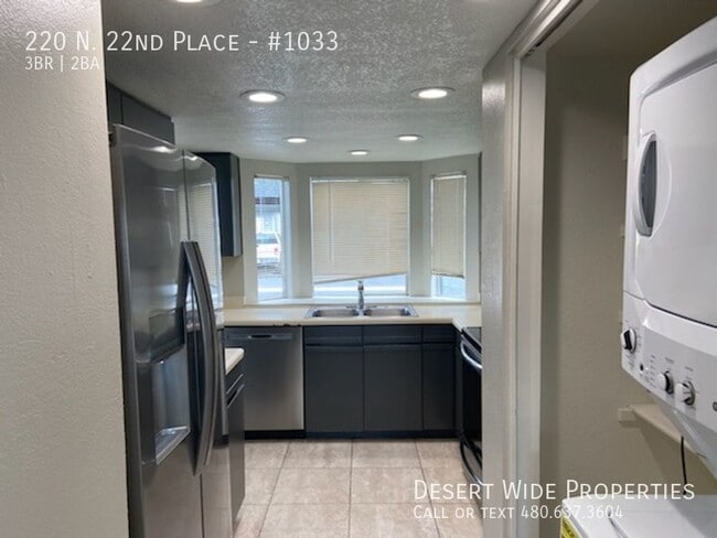 Photo - 220 N 22nd Pl Unit #1033