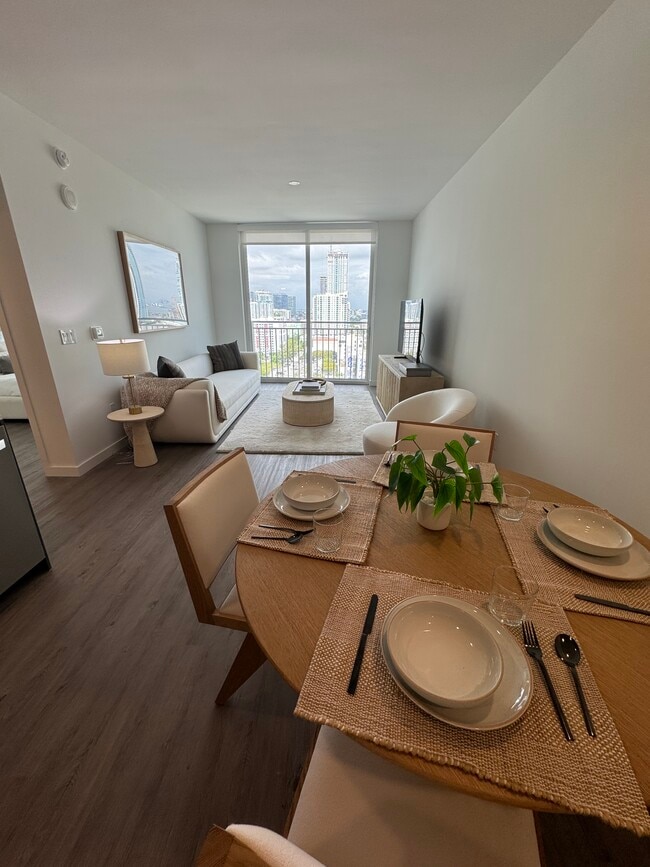 Photo - 119 NE 20th St Unidad A1