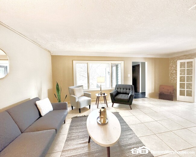 Photo - 3006 Fleur Dr