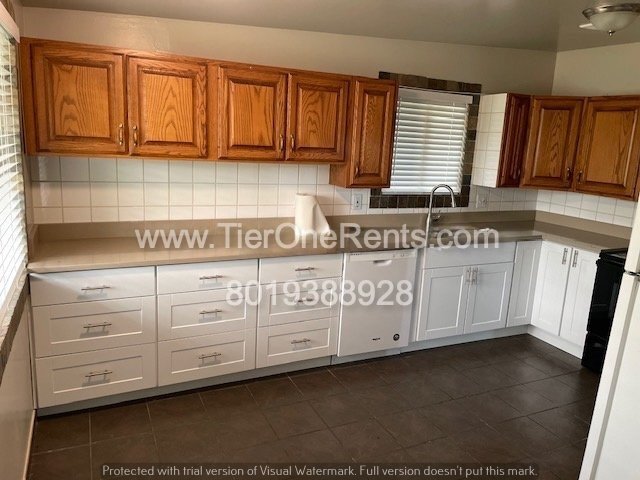 Photo - This property offers a NO DEPOSIT option available for qualified renters! Unit A