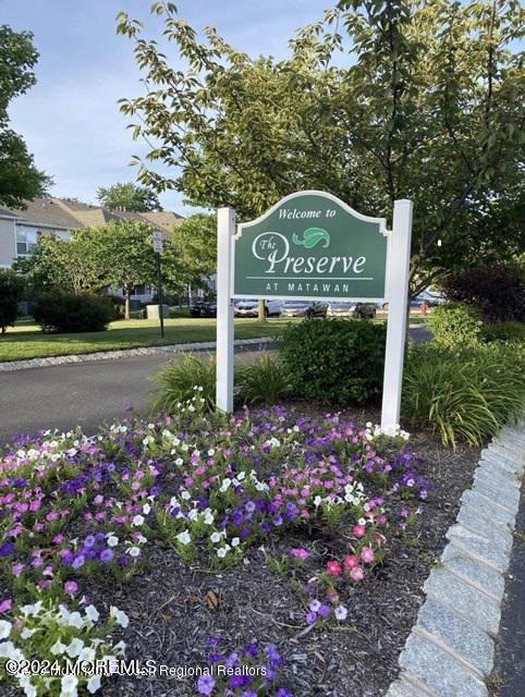 Photo - 122 Sloan Ct