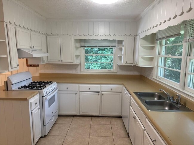 Photo - 1936 Fort Valley Dr SW