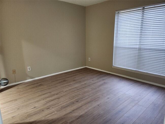 Photo - 6602 Harbor Town Dr Unit 408
