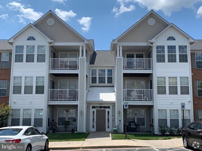 Building Photo - 2443 Blue Spring Ct Unit 203 Rental