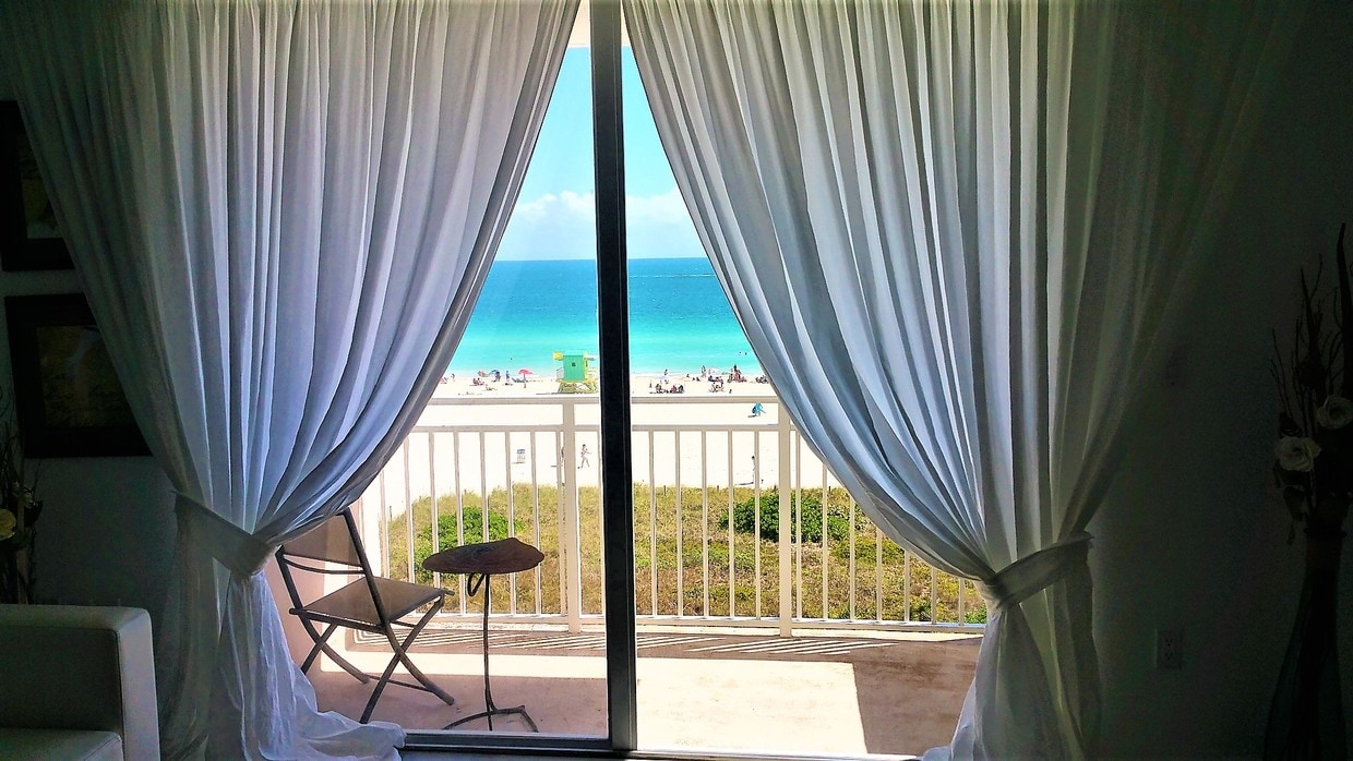 Photo - 345 Ocean Dr (Miami Beach, FL)