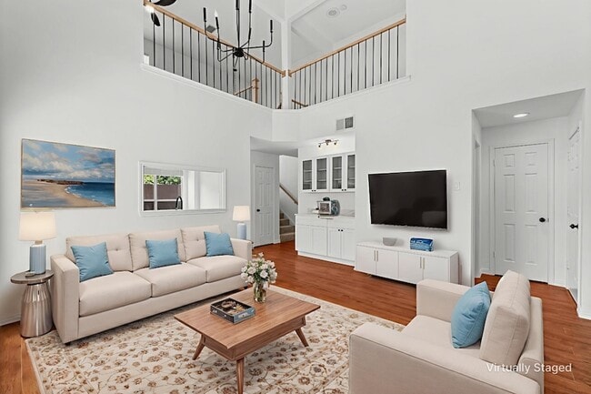 Photo - 4709 Thorntree Dr