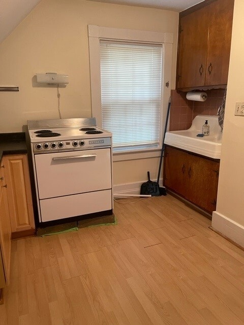 256 Lowell Ave Unit 2
