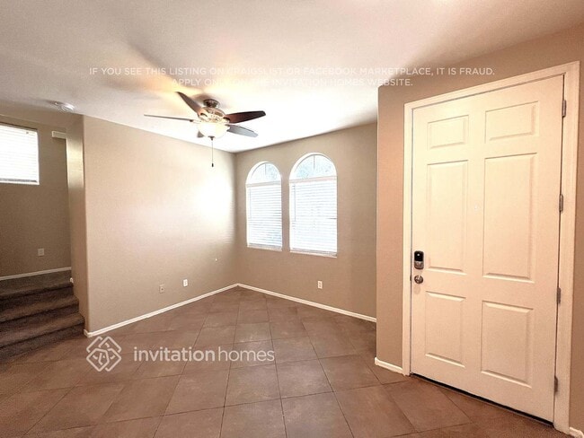 Photo - 451 S Hawes Rd