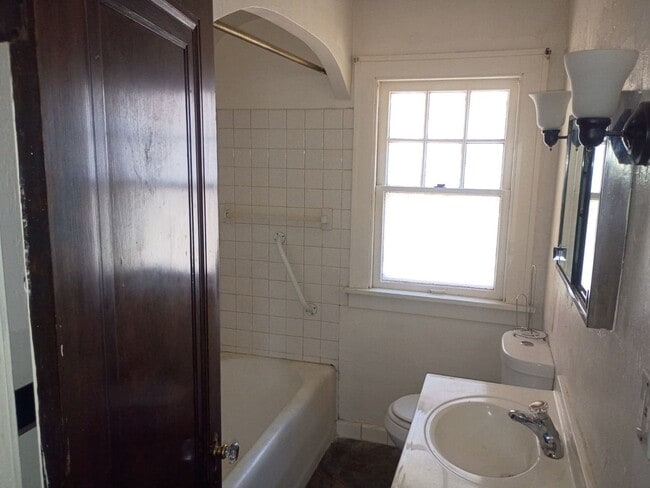 Photo - 17926 E Park Dr Unit Down