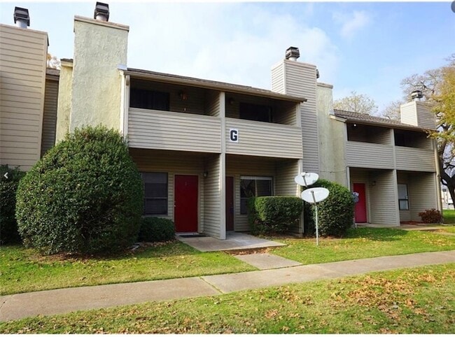 Building Photo - 1900 Dartmouth St Unit G4