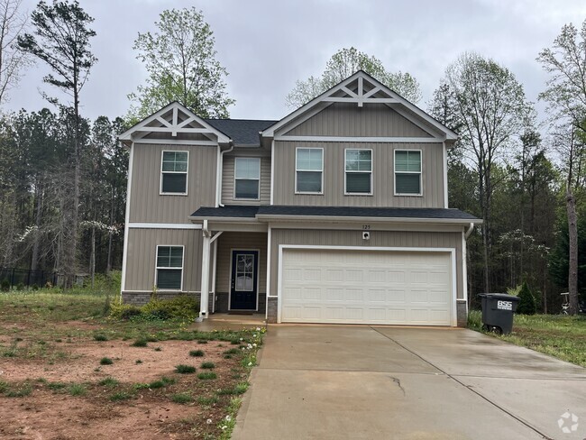 Front of House - 125 Blackbeard Ln Rental