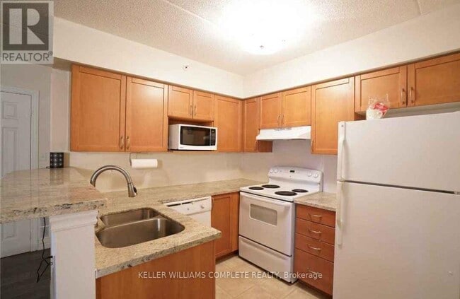 Photo - 1340 Main St E Unité 106