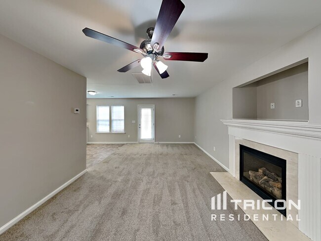 Photo - 106 Newport Dr