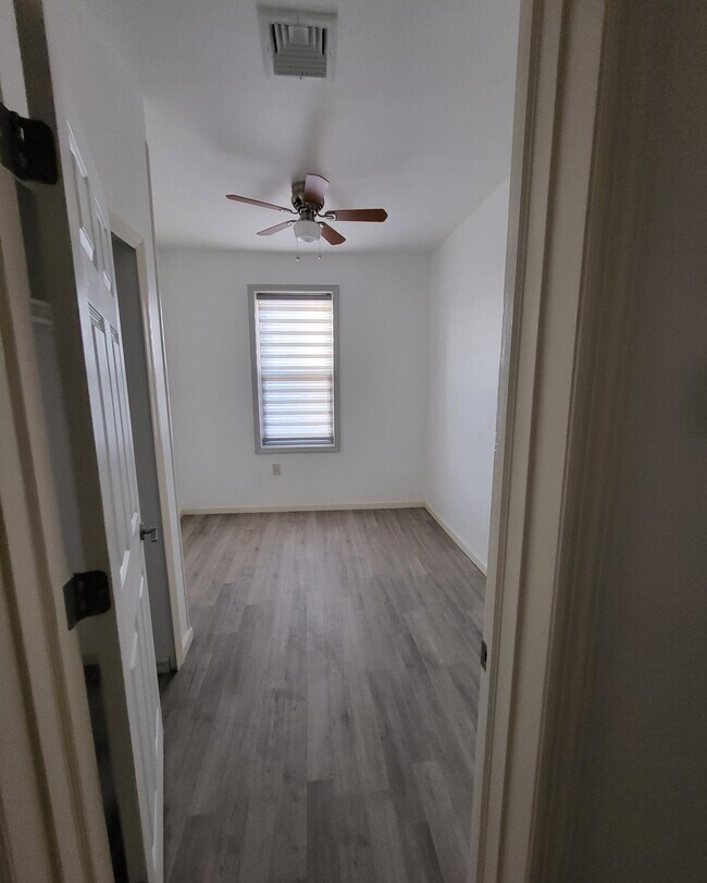 Photo - 500 W Side Ave Unidad a