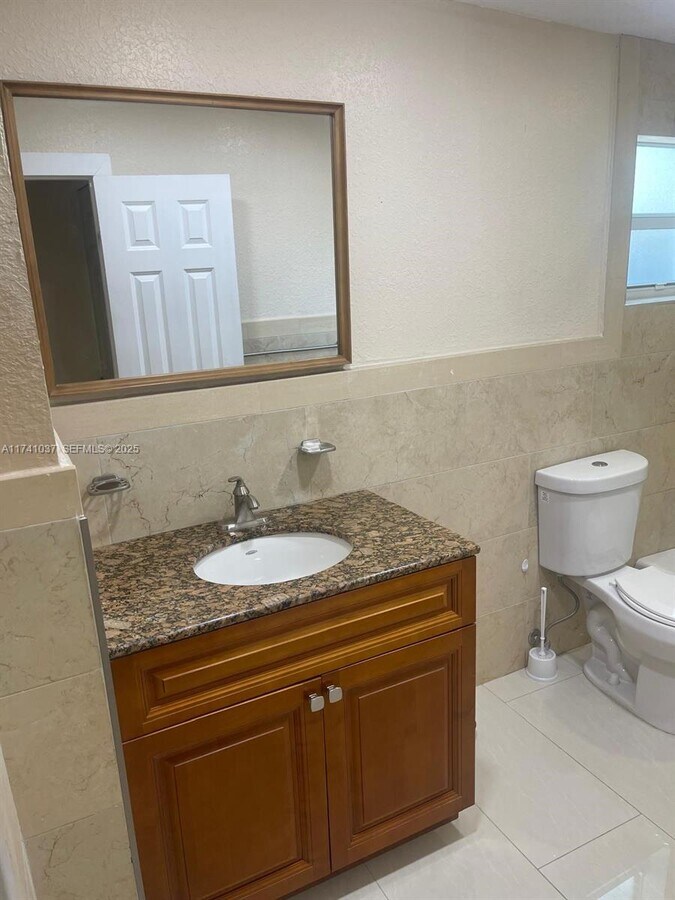 Photo - 1163 NW 100th Terrace Unidad R