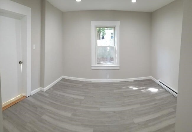 Photo - 172 Centre Ave Unidad 3