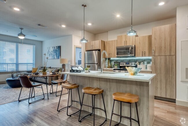 Building Photo - Infinity at the Rim Rental