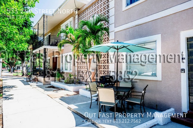 Photo - 533 2nd St N