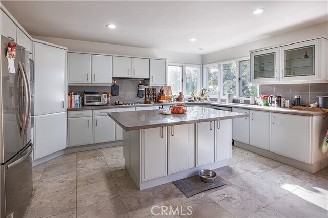 Photo - 548 Agate St