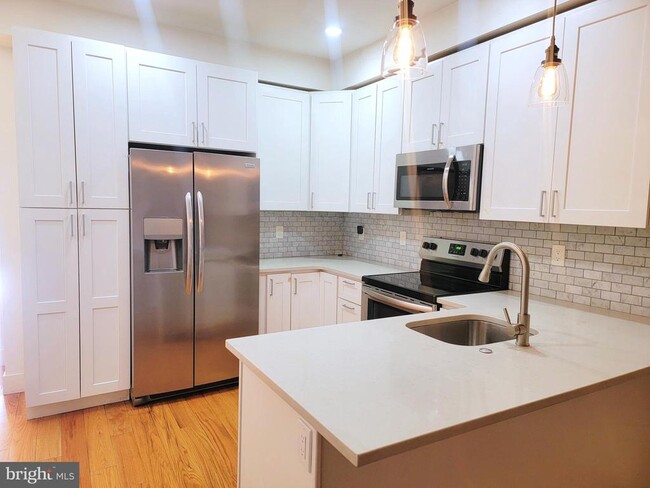 Photo - 2015 N 5th St Townhome