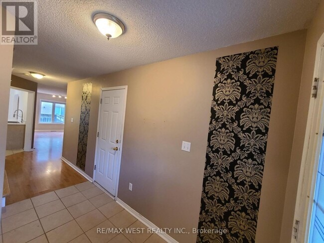 Photo - 228 Coleridge Dr