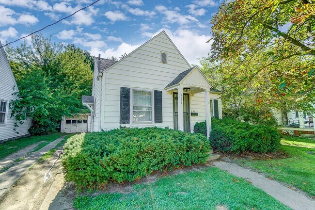Photo - 1132 Brookley Blvd