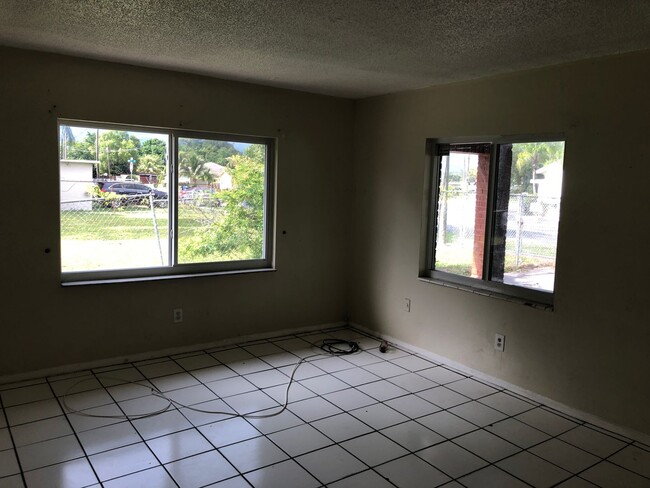 3-1 With Impact Windows House - House Rental In Fort Lauderdale, Fl 