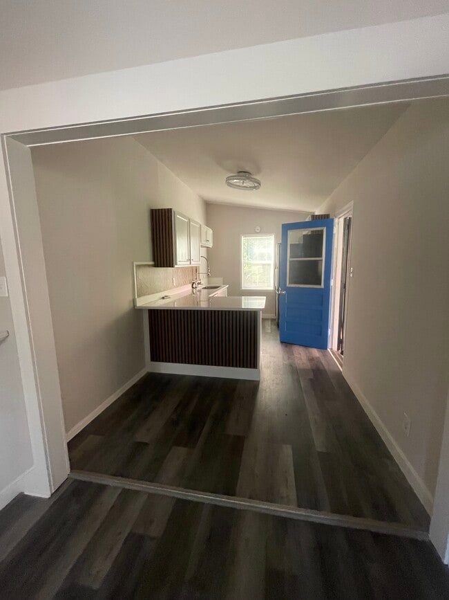 Photo - 1627 Mary George Ave NW