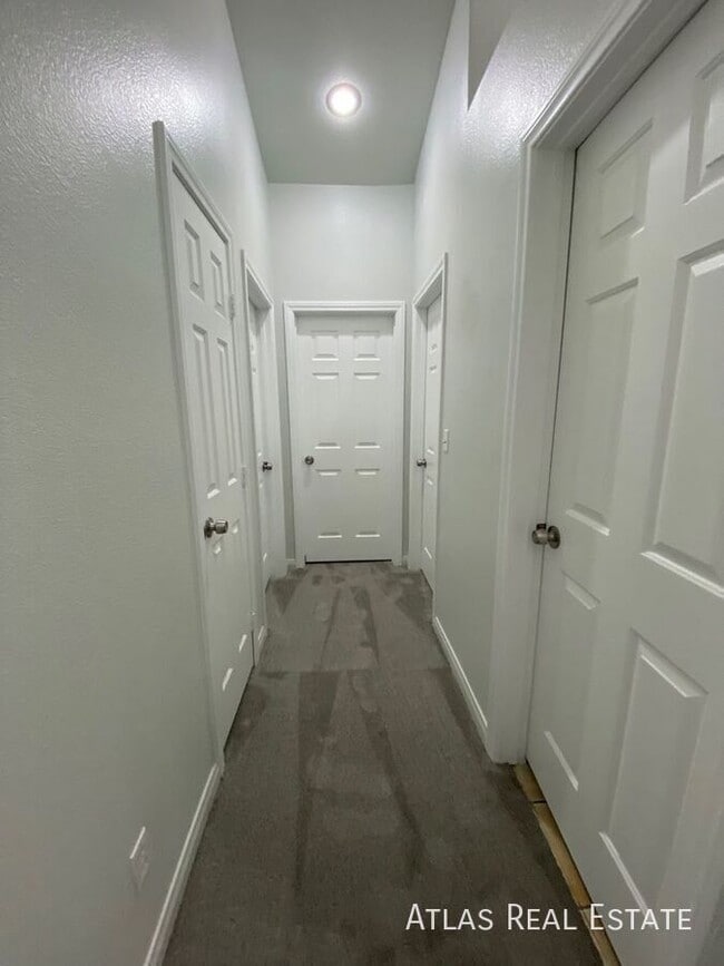 Photo - 181 Laguna Hills Ct