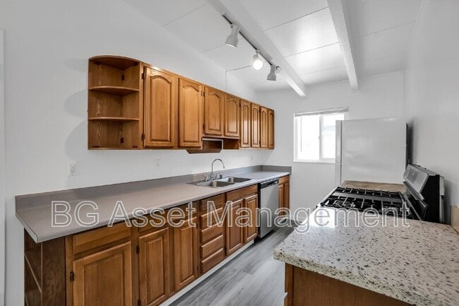 Photo - 1588 Ridgecrest Rd