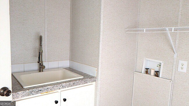 Photo - 9245 US-80