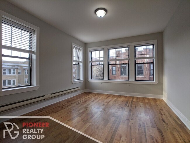 4423 N Wolcott Ave Unit 3